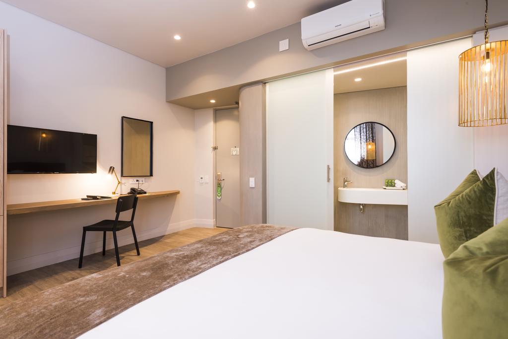 Explore The Garden Route - The Rex Hotel Knysna – Instant Experiences