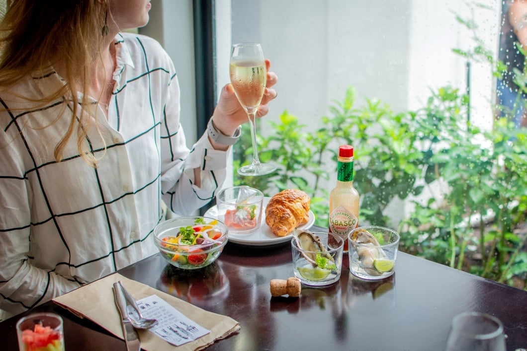 Indaba Hotel, Spa & Conference Centre - Epsom Sunday Bubbles & Oysters Brunch for 2 people